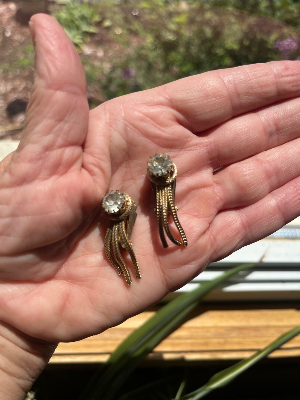 Vtg Clear Rhinestone & Mesh Gold Tone Tassel Clip On Earrings Victorian Revival